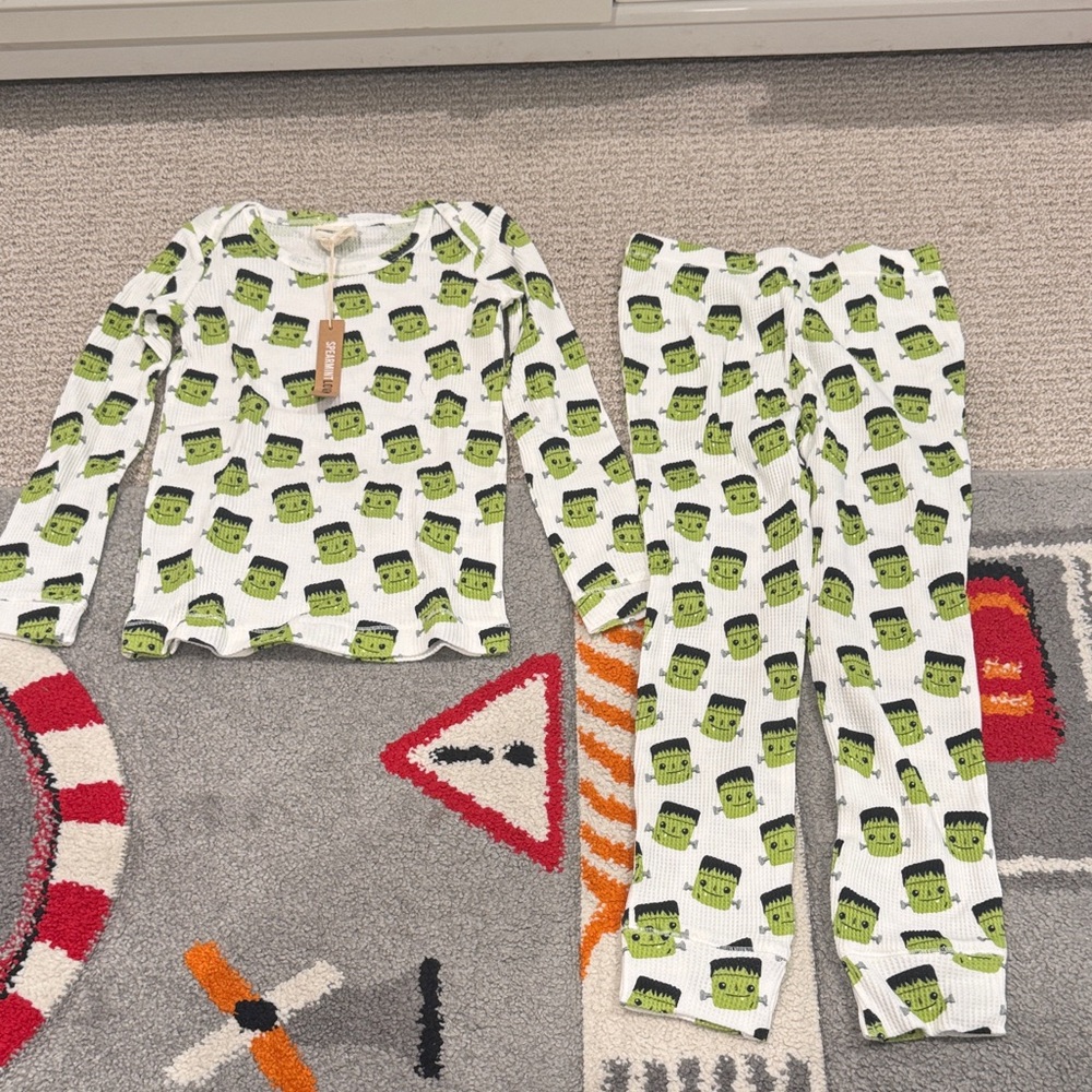 SpearmintLOVE Kids Green Monster PJ’s 6T